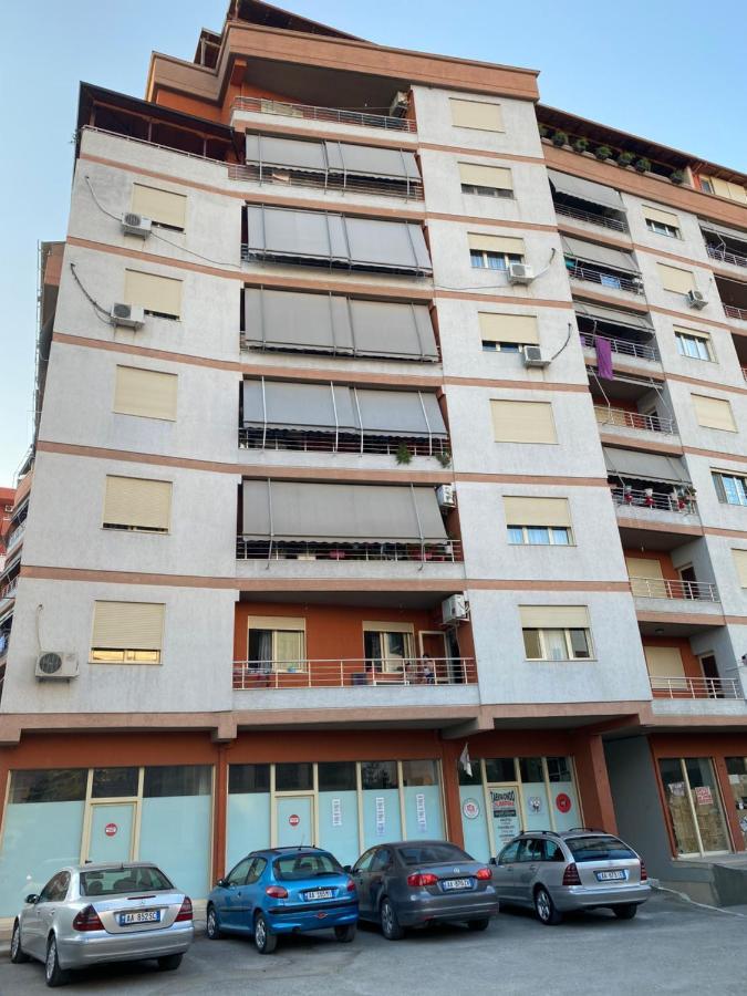 Downtown Apartment Fier Exterior foto